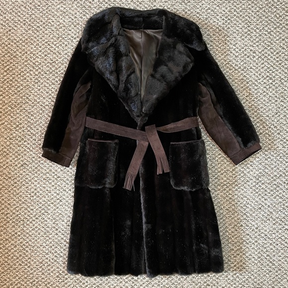 Vintage Style VI Dark Mink Faux Fur Coat with Brown  Suede Leather Fringe Belt - Picture 3 of 15